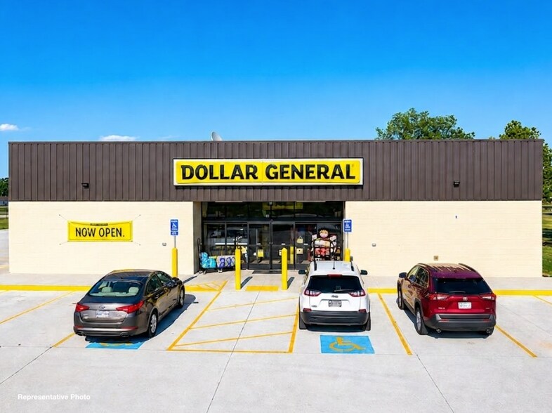 Primary Photo Of 305 N Tennessee Ave, Etowah Storefront Retail Office For Sale