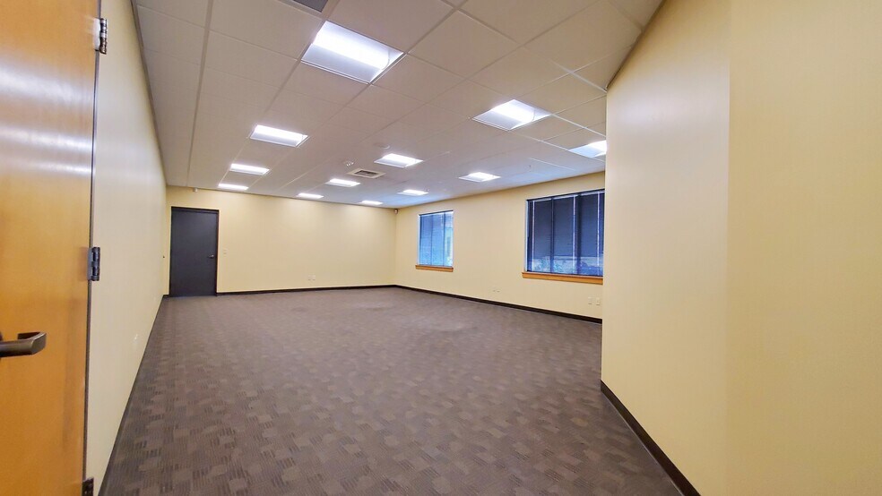 More Photos Of 3875 N Schreiber Way, Coeur d'Alene Warehouse For Sale