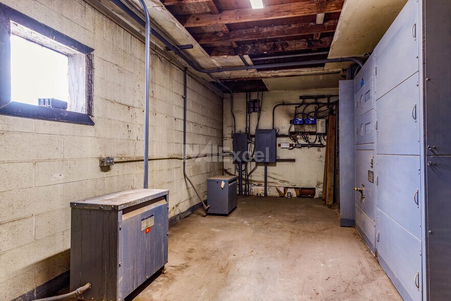 More Photos Of 550 S 1100 W, Fillmore Warehouse For Sale