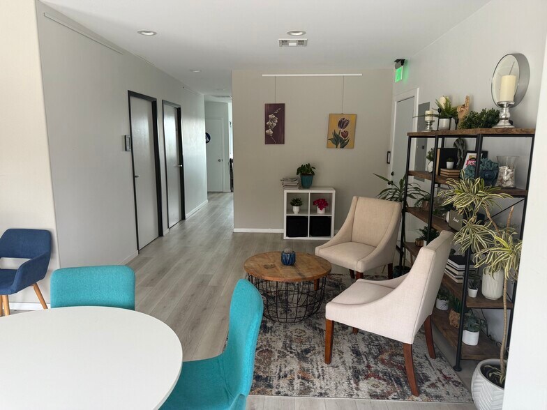 More Photos Of 4312-4320 Voltaire St, San Diego Storefront Retail Office For Lease