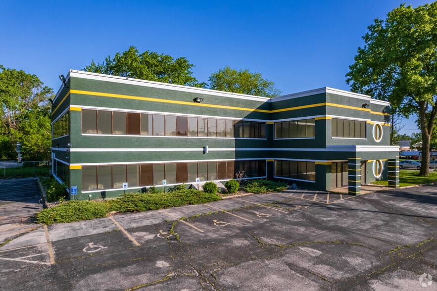 More Photos Of 1747 Shawano Ave, Green Bay Medical For Lease