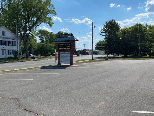 More Photos Of 100-108 Russell St, Hadley Medical For Lease