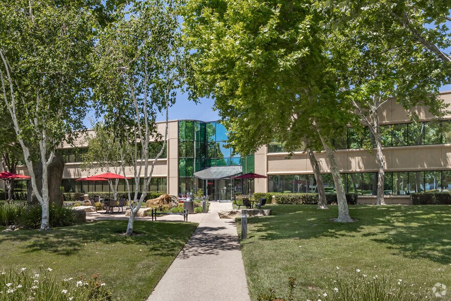 More Photos Of 2150 River Plaza Dr, Sacramento Unknown For Lease