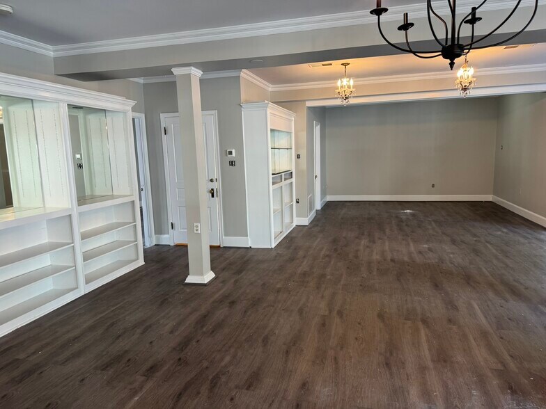 More Photos Of 199 Union St, Occoquan Storefront Retail Residential For Lease