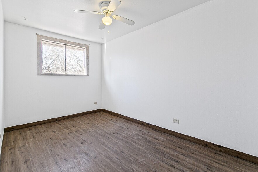 More Photos Of 5325 & 5335 W 4th Ave, Lakewood Apartments For Sale