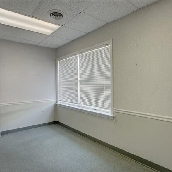 More Photos Of 1137 Kennebec Dr, Chambersburg Office For Lease