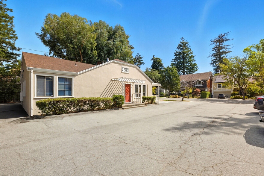 More Photos Of 1021 S El Camino Real, San Mateo Office For Sale