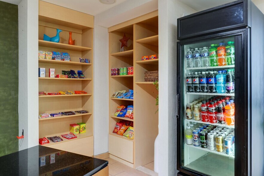 More Photos Of 6851 West Fwy, Fort Worth Hotel For Sale