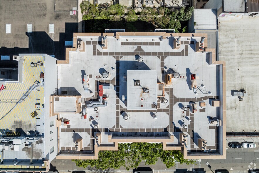 More Photos Of 1650 Jackson St, San Francisco Apartments For Sale