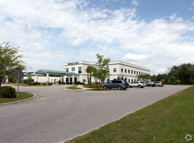 More Photos Of 1010 Medical Center Dr, Hardeeville Medical For Lease