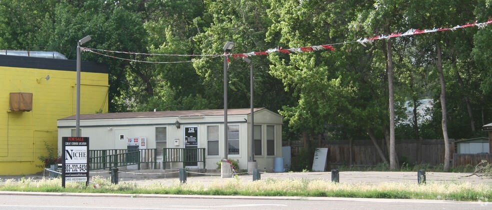 Primary Photo Of 128 3rd Ave, Longmont Auto Dealership For Lease