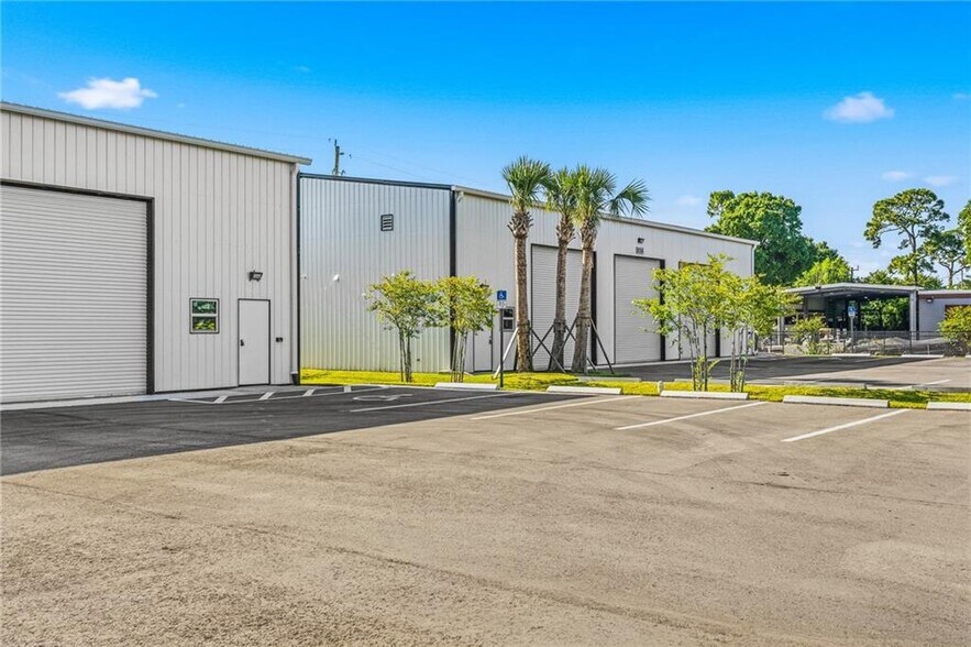 More Photos Of 936 19th Avenue ave, Vero Beach Industrial For Sale