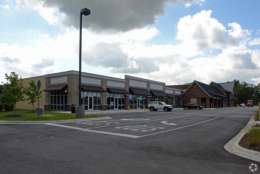 More Photos Of 7306 Highway 21, Port Wentworth General Retail For Lease