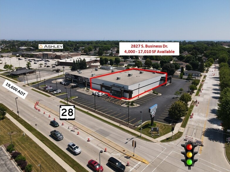 Primary Photo Of 2811-2827 S Business Dr, Sheboygan General Retail For Lease