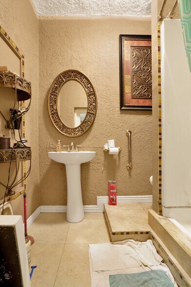 More Photos Of 932 E Chapman Ave, Orange Medical For Sale