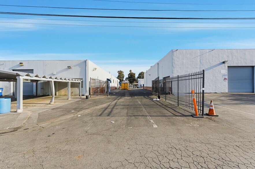 More Photos Of 450 Veterans Blvd, Redwood City Unknown For Lease