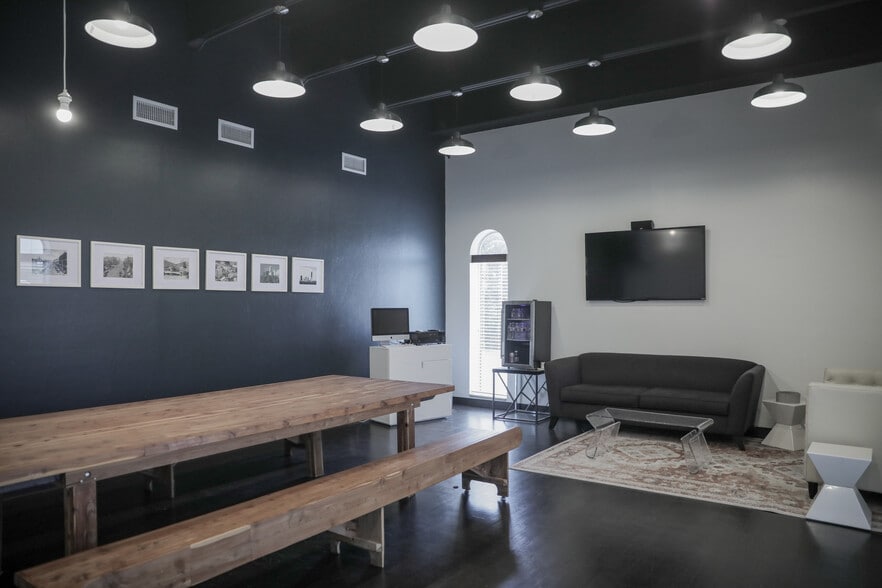 More Photos Of 6800 N Bryant Ave, Oklahoma City Religious Facility For Sale