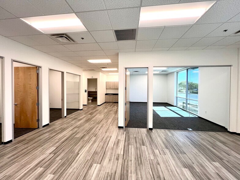More Photos Of 1120 W Fairmont Dr, Tempe Warehouse For Lease