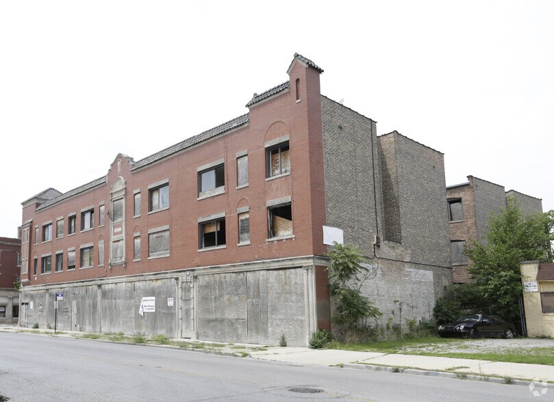 More Photos Of 2136-2148 E 75th St, Chicago Apartments For Sale