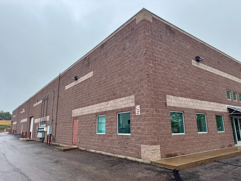 More Photos Of 1075 Ford St, Colorado Springs Warehouse For Lease