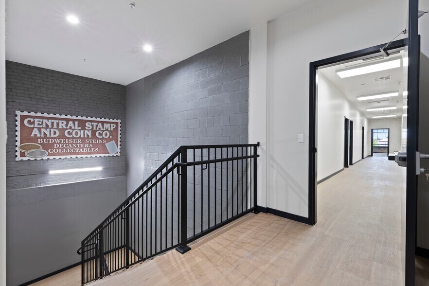 More Photos Of 939 10th St, Modesto Storefront Retail Office For Lease