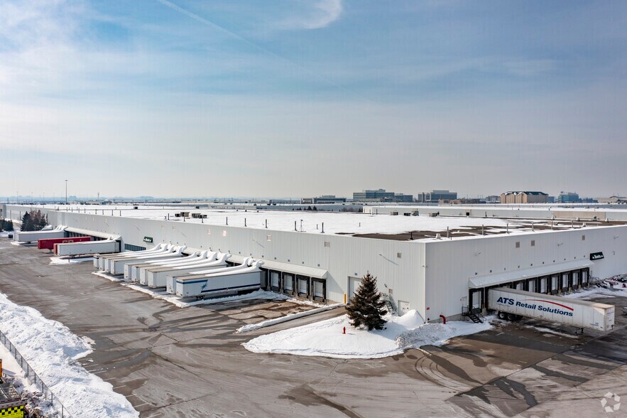 More Photos Of 6170 Edwards Blvd, Mississauga Warehouse For Lease