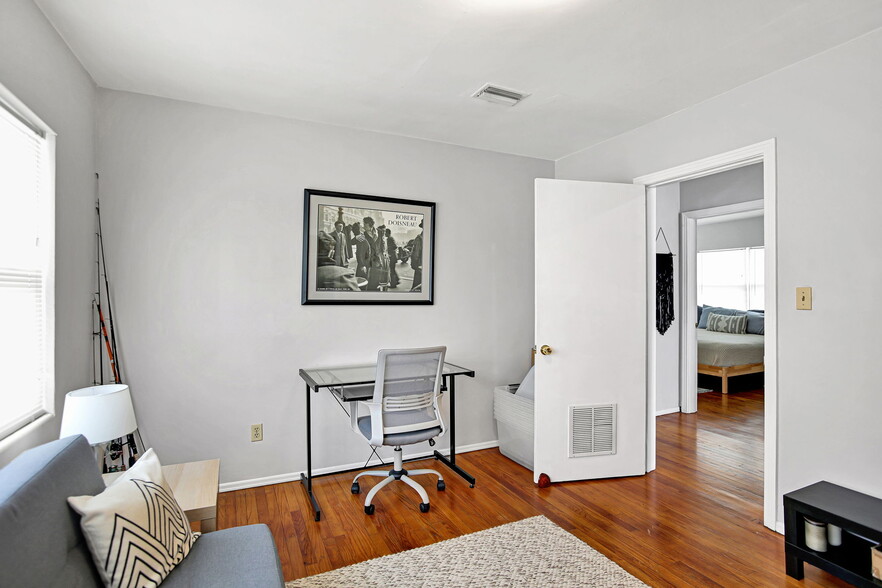 More Photos Of 205 11th Ave N, Jacksonville Beach Multifamily For Sale