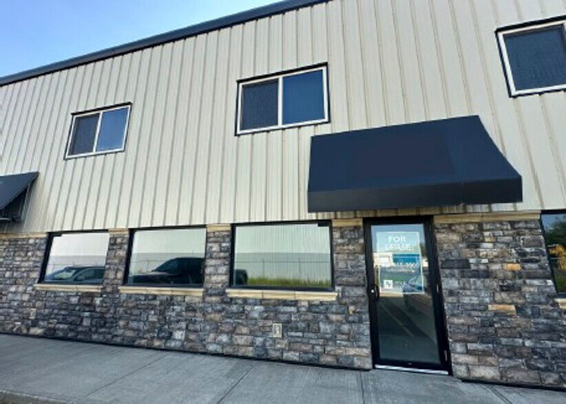 More Photos Of 11129 83rd Ave, Fort Saskatchewan Warehouse For Sale