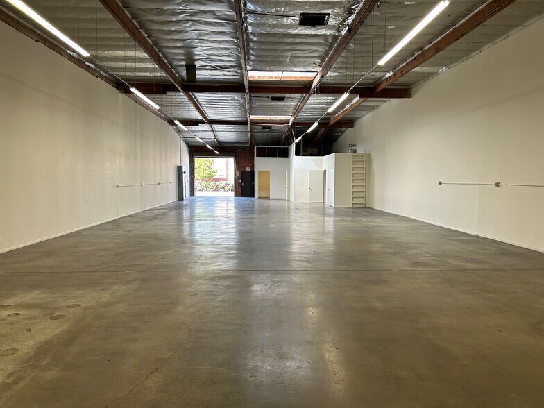More Photos Of 14315 S Normandie Ave, Gardena Service For Lease