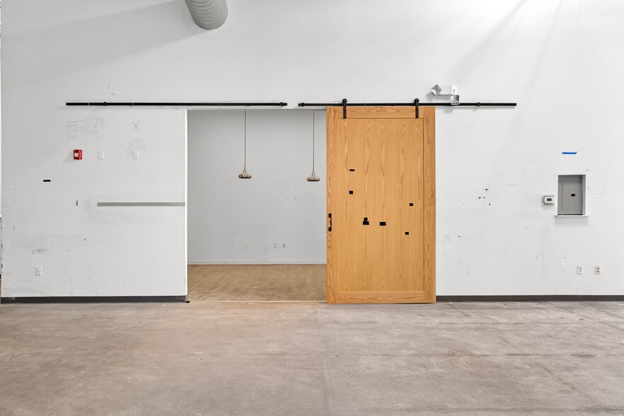 More Photos Of 810 N Hancock St, Philadelphia Loft Creative Space For Lease