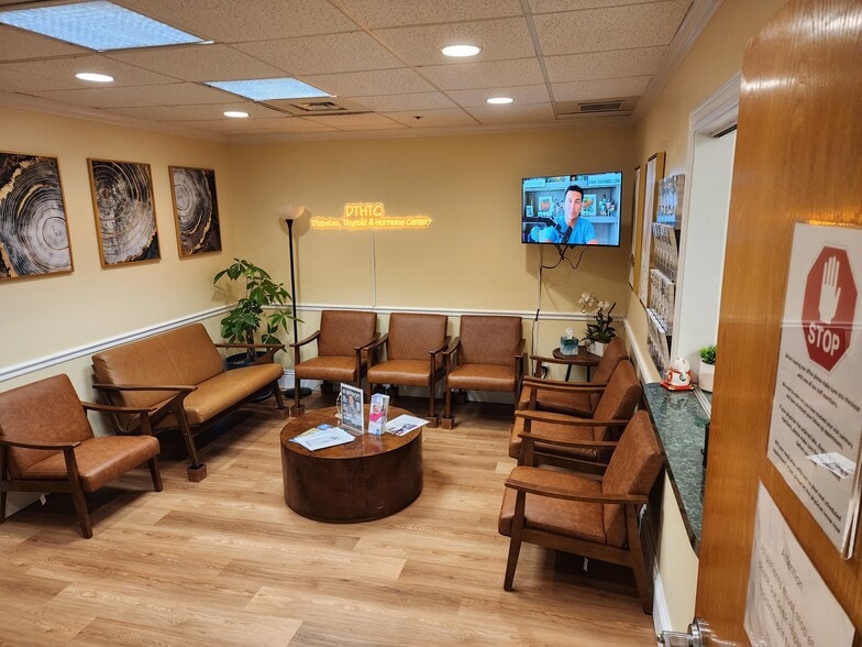 More Photos Of 1700 SE Hillmoor Dr, Port Saint Lucie Medical For Sale