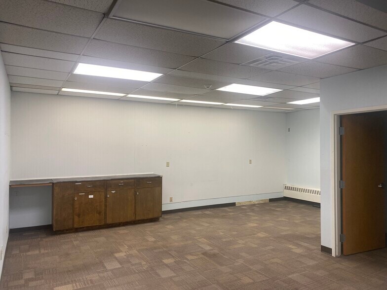 More Photos Of 3409 Genesee St, Buffalo Office For Sale