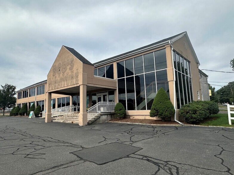 More Photos Of 3203 Berlin Tpke, Newington General Retail For Sale