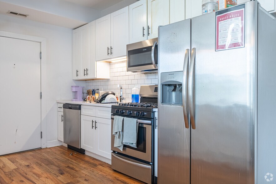 More Photos Of 1831 S Racine Ave, Chicago Apartments For Sale