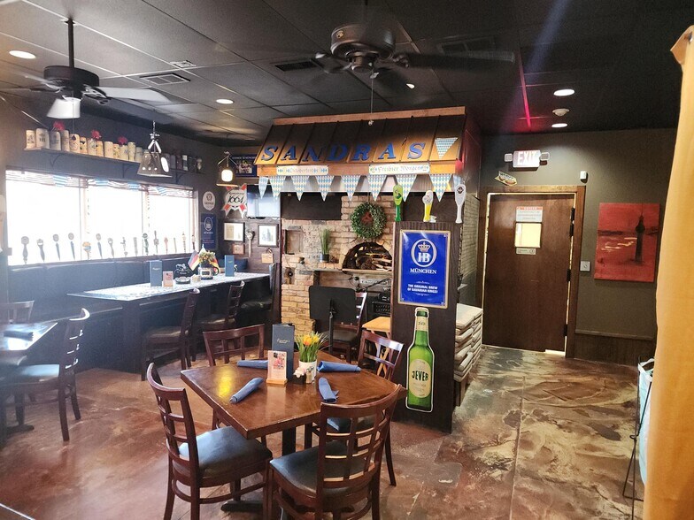 More Photos Of 111 W Olympia Ave, Punta Gorda Restaurant For Sale