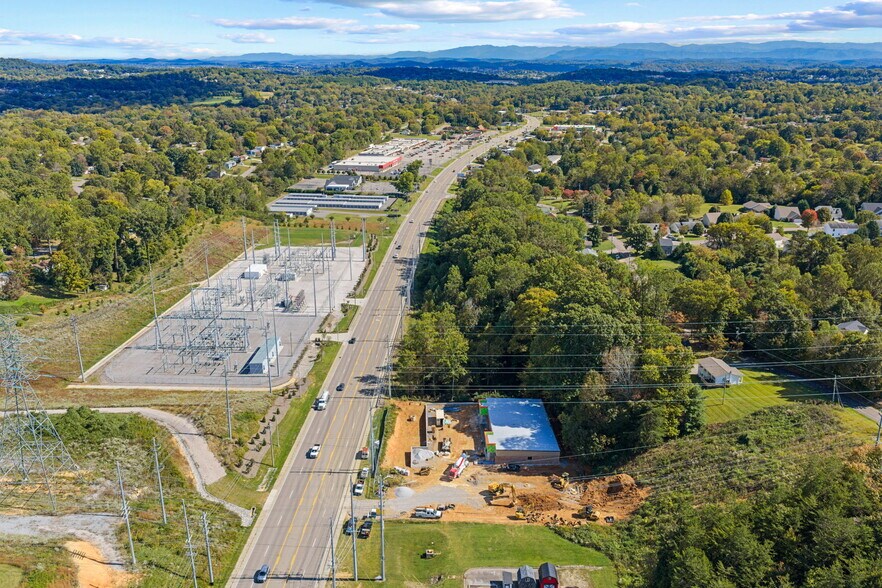 More Photos Of 6050 Western Ave, Knoxville General Retail For Lease