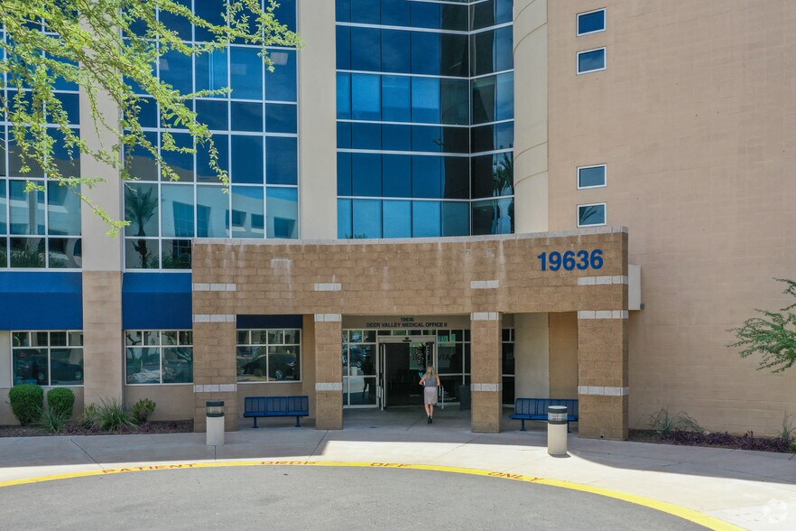 More Photos Of 19636 N 27th Ave, Phoenix Medical For Lease