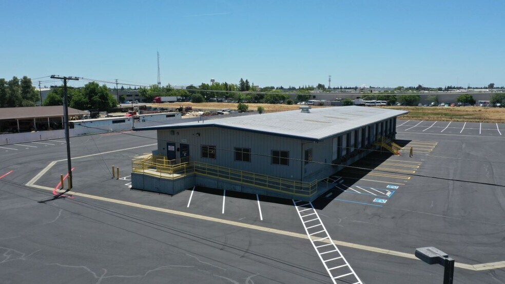 More Photos Of 7444 Reese Rd, Sacramento Truck Terminal For Sale