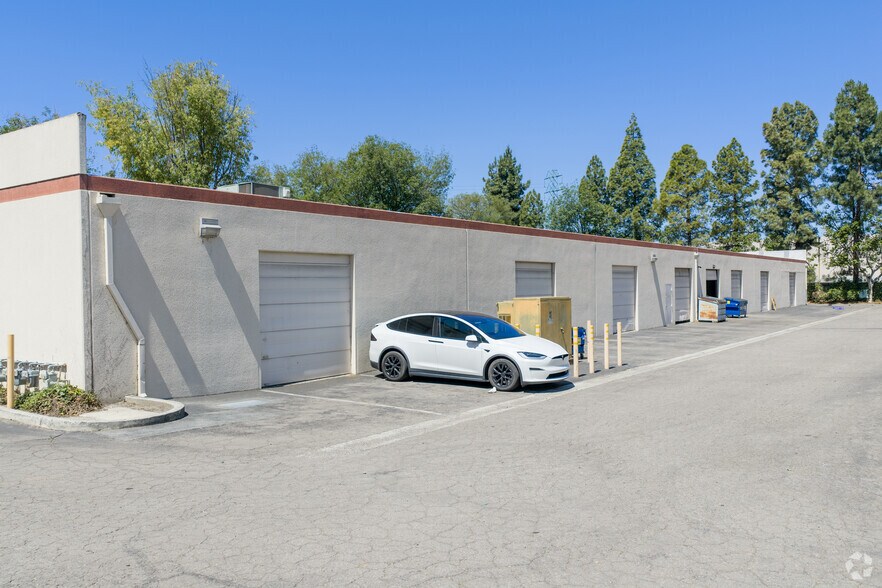 More Photos Of 2455 Autumnvale Dr, San Jose Light Distribution For Sale
