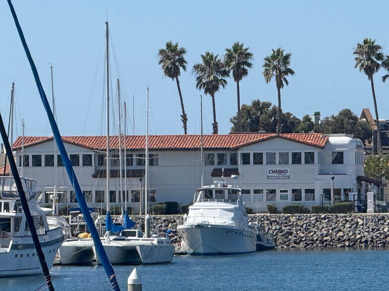 More Photos Of 2800-2840 Harbor Blvd, Oxnard General Retail For Sale