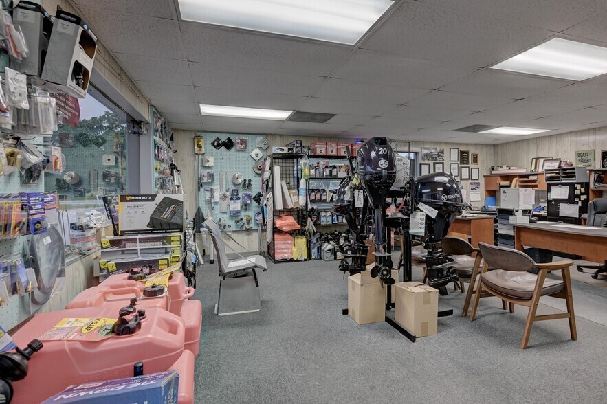 More Photos Of 4961 Highway 43, Seneca Marina For Sale