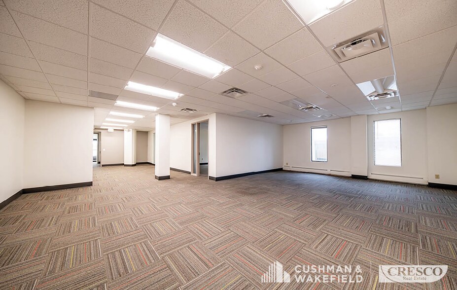 More Photos Of 29100 Aurora Rd, Solon Office For Lease