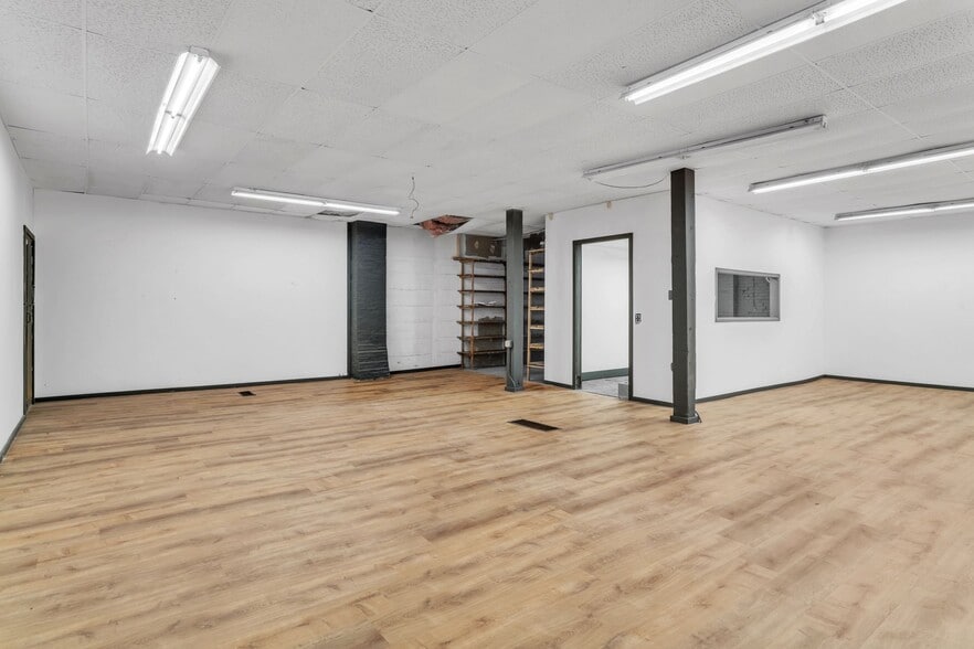 More Photos Of 260 Columbus Ave, Pittsfield Storefront Retail Office For Lease