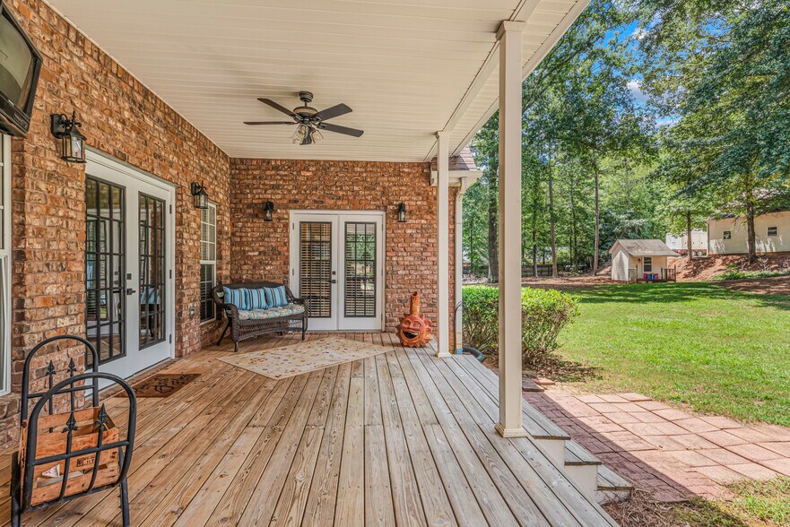 More Photos Of 170 St Gabriel Way, Fayetteville Light Manufacturing For Sale