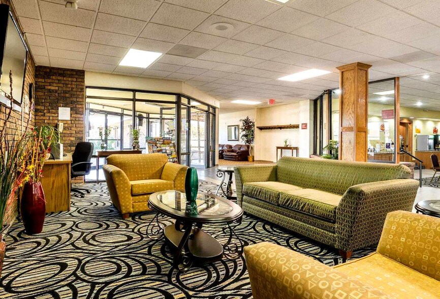 More Photos Of 740 E Pancake Blvd, Liberal Hotel For Sale