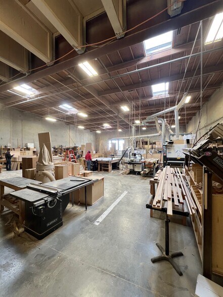 More Photos Of 3025 Beyer Blvd, San Diego Warehouse For Lease