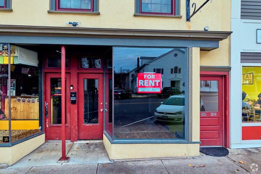 More Photos Of 116 Main St, Geneseo Storefront Retail Residential For Lease