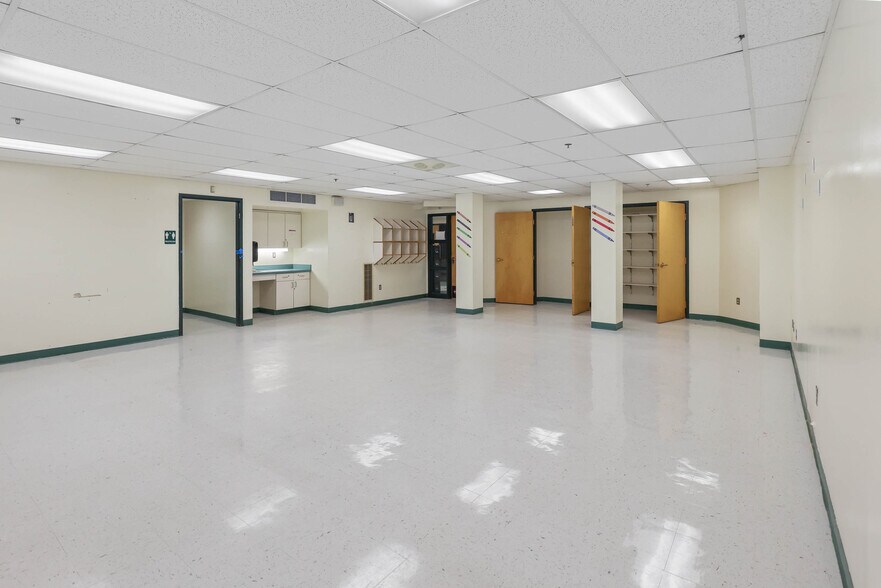 More Photos Of 651 Norwich Rd, Plainfield Schools For Sale