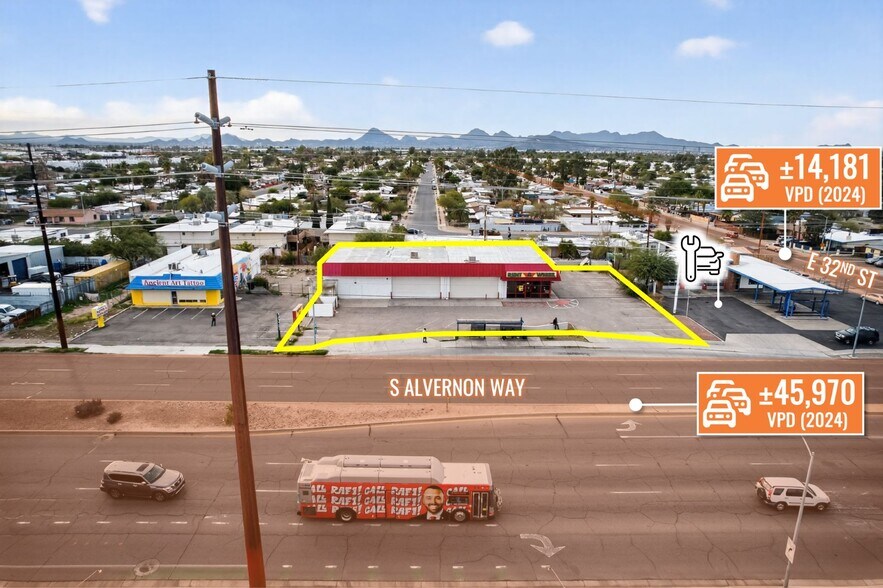 More Photos Of 2106 S Alvernon Way, Tucson Auto Repair For Sale