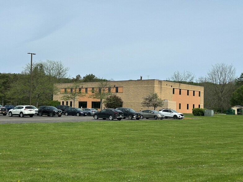 More Photos Of 1259 Fisher Ave, Cortland Medical For Sale
